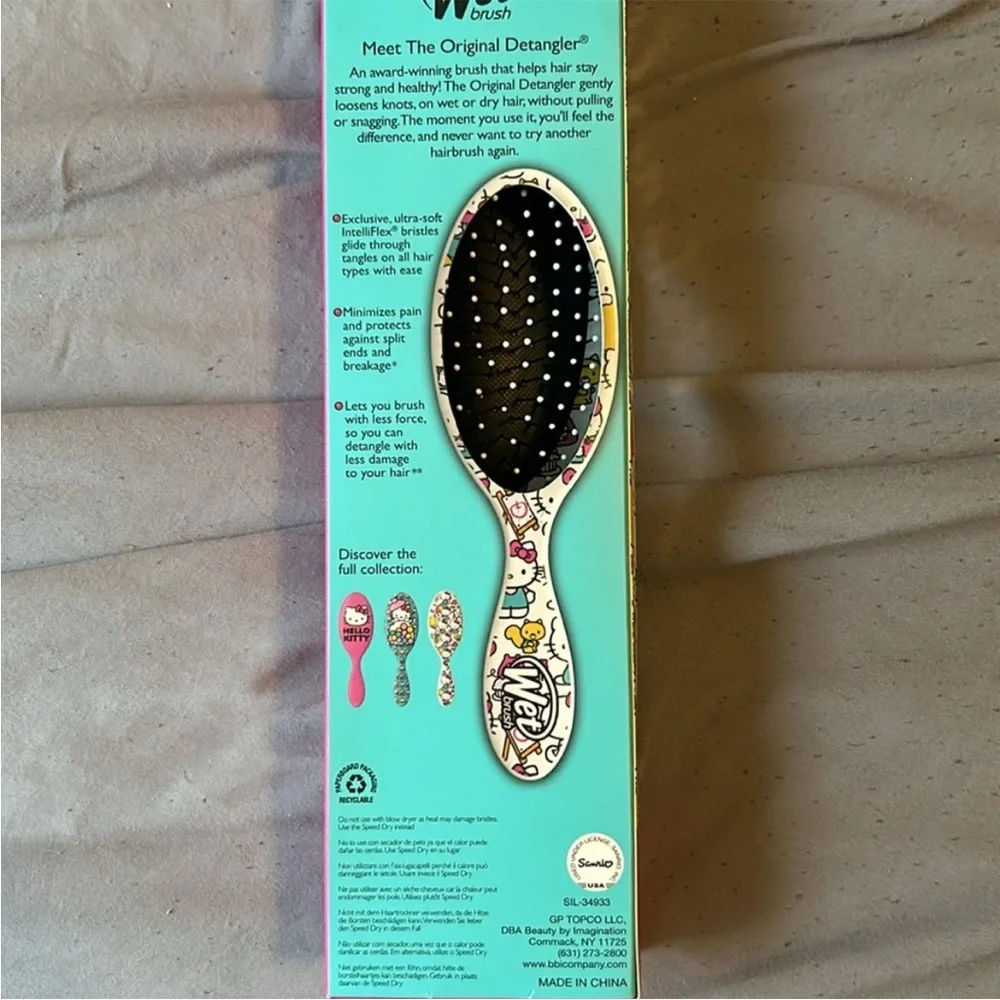 Hello Kitty Limited Edition Wet Brush Detangler
